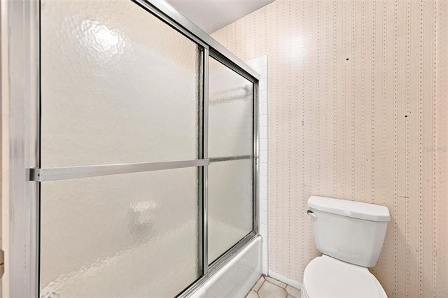 240 SHERWOOD DRIVE, Bradenton, FL 34210