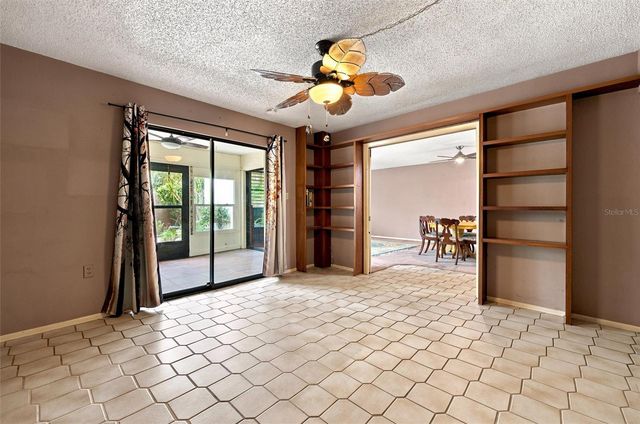 240 SHERWOOD DRIVE, Bradenton, FL 34210
