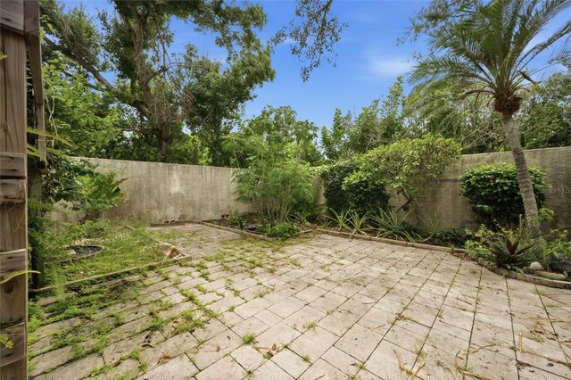 240 SHERWOOD DRIVE, Bradenton, FL 34210