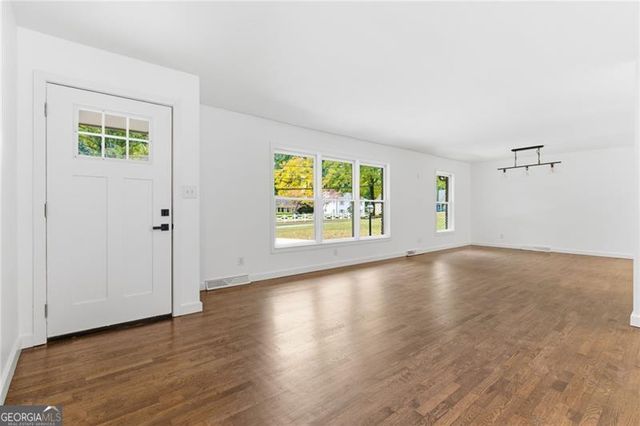 393 Chicopee Drive NE, Marietta, GA 30060