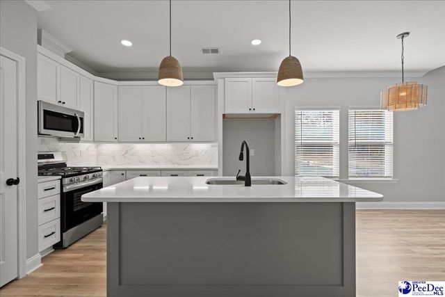 1024 Wessex Dr, Florence, SC 29501