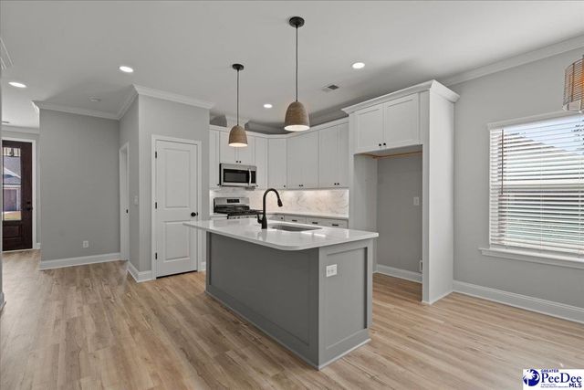 1024 Wessex Dr, Florence, SC 29501