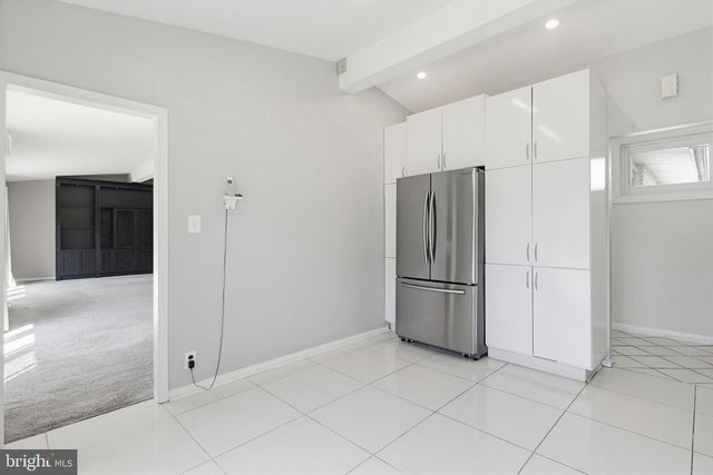3415 MANOR HILL RD, Baltimore, MD 21208