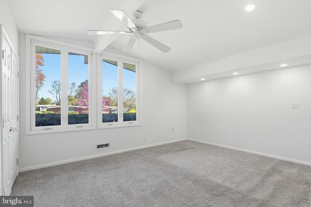 3415 MANOR HILL RD, Baltimore, MD 21208