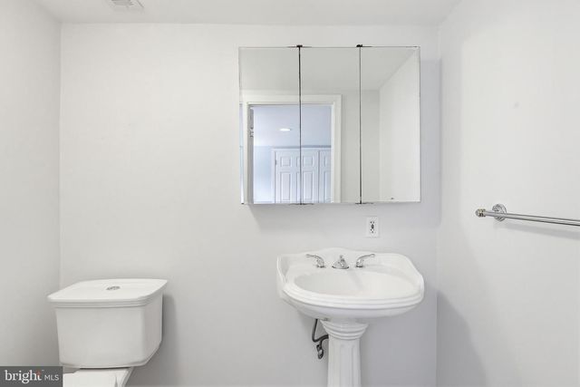 3415 MANOR HILL RD, Baltimore, MD 21208
