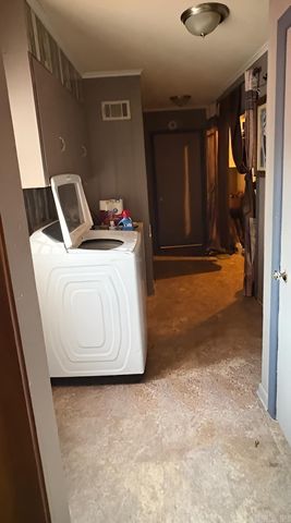 910 E Fordyce Street, England, AR 72046