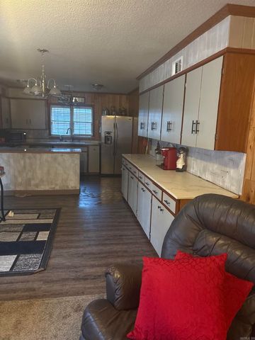 910 E Fordyce Street, England, AR 72046