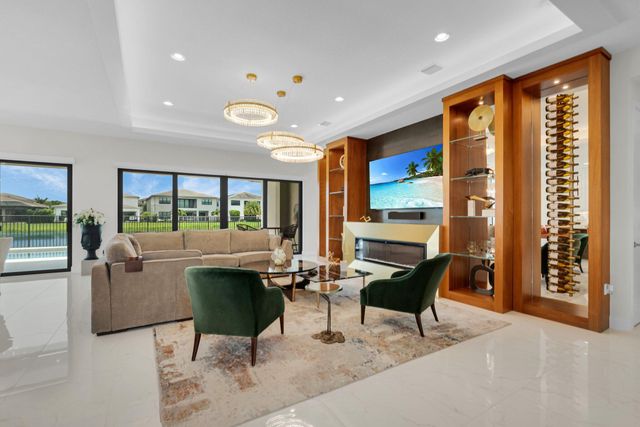 17112 AQUAVERA Way, Boca Raton, FL 33496