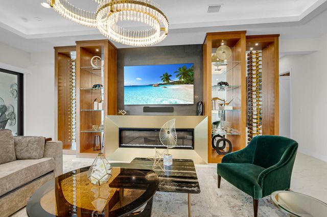 17112 AQUAVERA Way, Boca Raton, FL 33496