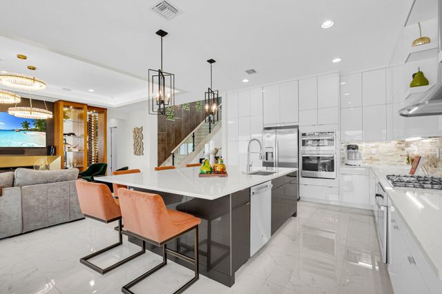 17112 AQUAVERA Way, Boca Raton, FL 33496