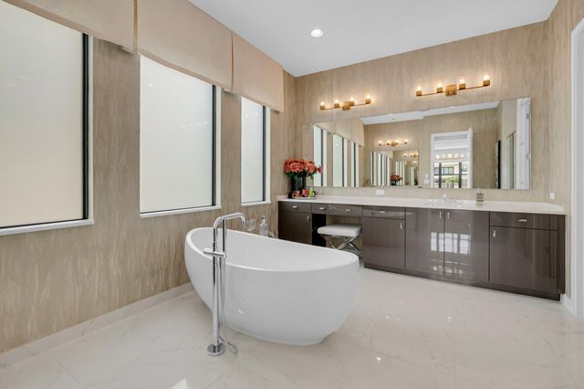 17112 AQUAVERA Way, Boca Raton, FL 33496