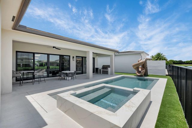 17112 AQUAVERA Way, Boca Raton, FL 33496