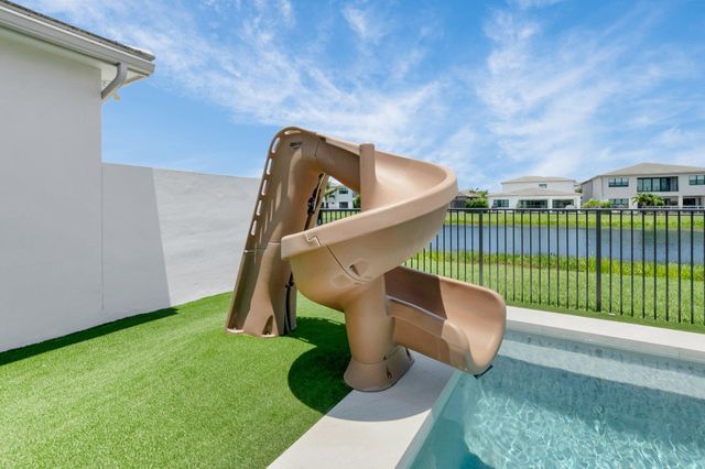 17112 AQUAVERA Way, Boca Raton, FL 33496