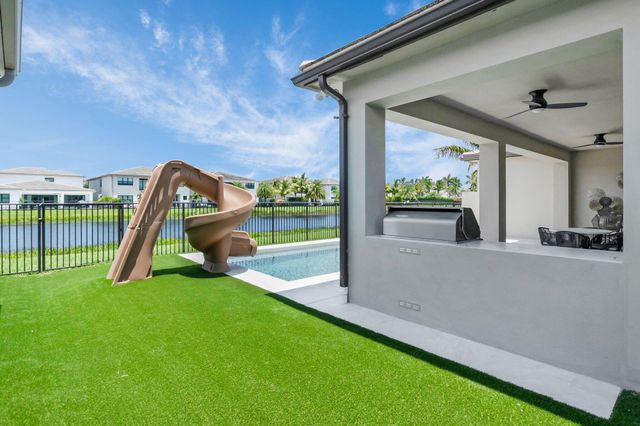 17112 AQUAVERA Way, Boca Raton, FL 33496