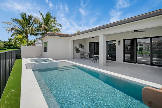 17112 AQUAVERA Way, Boca Raton, FL 33496
