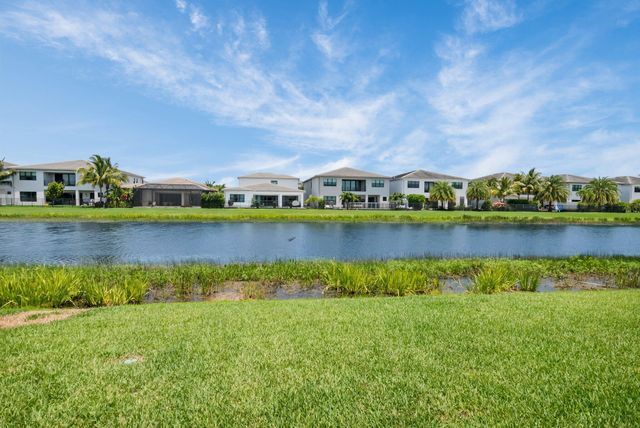 17112 AQUAVERA Way, Boca Raton, FL 33496
