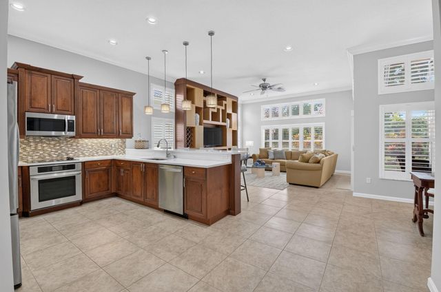 6674 Camarillo Terrace Lane, Delray Beach, FL 33446