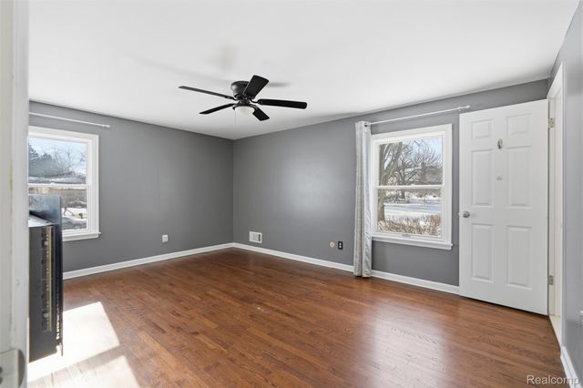 1820 Hunters Ridge Drive, Bloomfield Hills, MI 48304