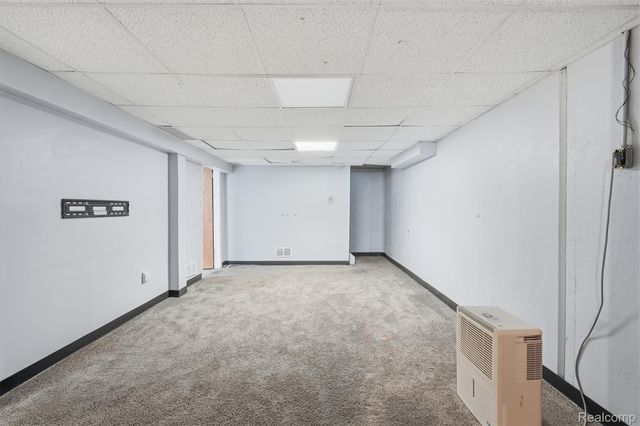 1820 Hunters Ridge Drive, Bloomfield Hills, MI 48304