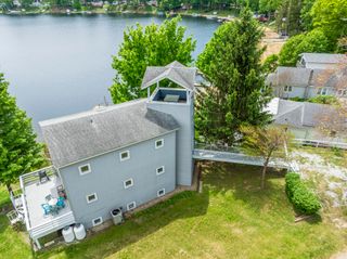 15657 Lakeview Drive, Buchanan, MI 49107