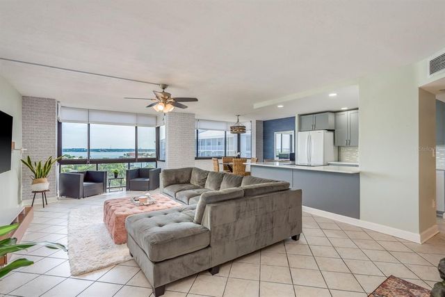 644 ISLAND WAY 705, Clearwater, FL 33767