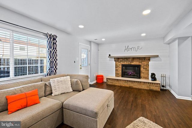 5341 HARBOR COURT DR, Alexandria, VA 22315