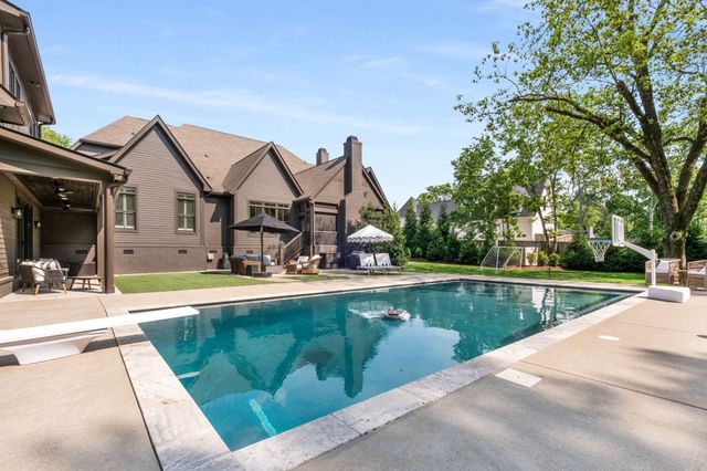 4613 Chalmers Dr, Nashville, TN 37215