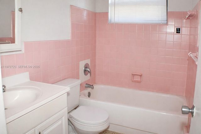 1855 NW 93rd Ter, Miami, FL 33147