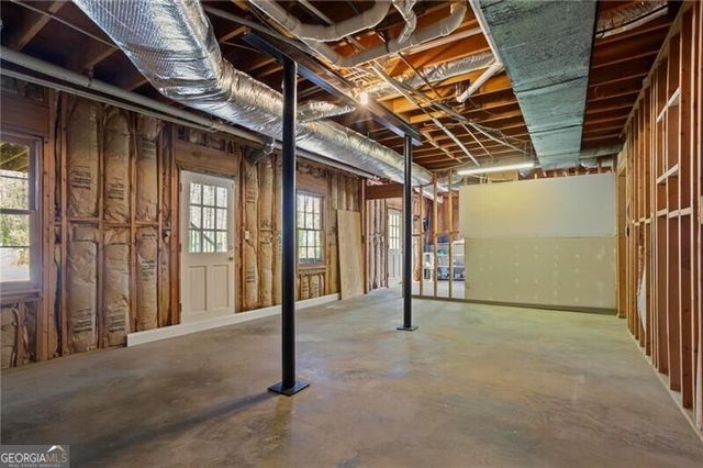 4350 Fallowfield Lane SW, Lilburn, GA 30047