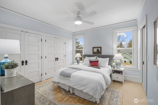 610 16th Avenue E, Seattle, WA 98112