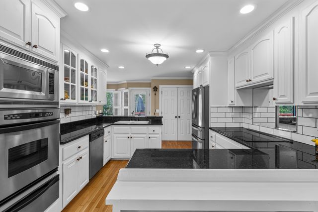 1368 Sunnyhill Drive, Camden, SC 29020
