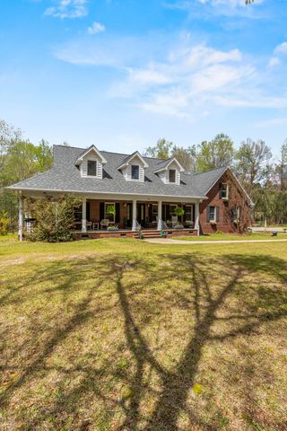 1368 Sunnyhill Drive, Camden, SC 29020