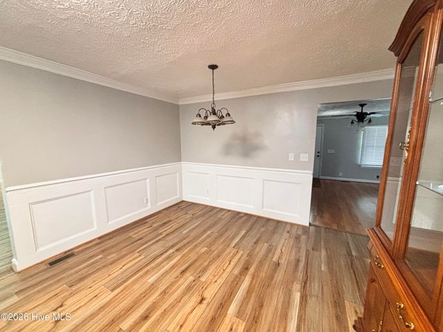 7825 Snow Hill Drive, Roseboro, NC 28382