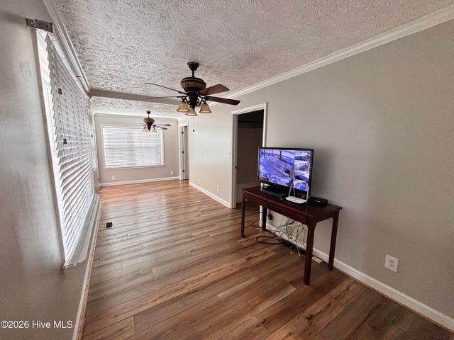 7825 Snow Hill Drive, Roseboro, NC 28382