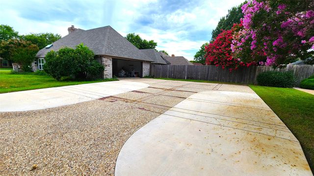 3000 Broken Bow Street, Denton, TX 76209