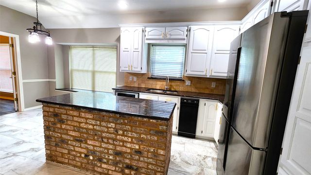 3000 Broken Bow Street, Denton, TX 76209