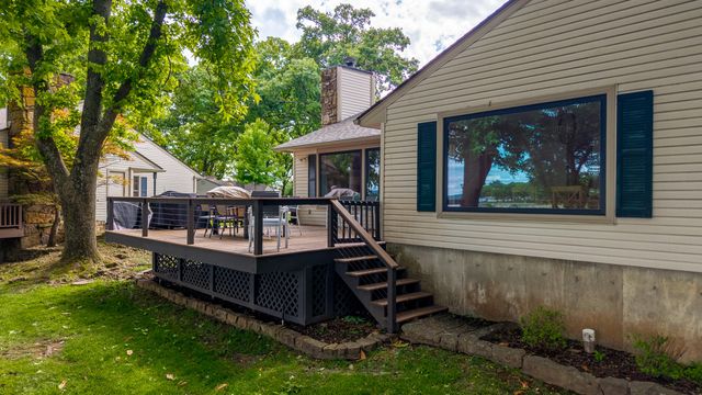 30310 S 562 Road 15, Monkey Island, OK 74331