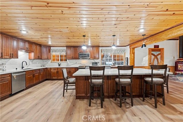 39900 Forest Road, Big Bear Lake, CA 92315