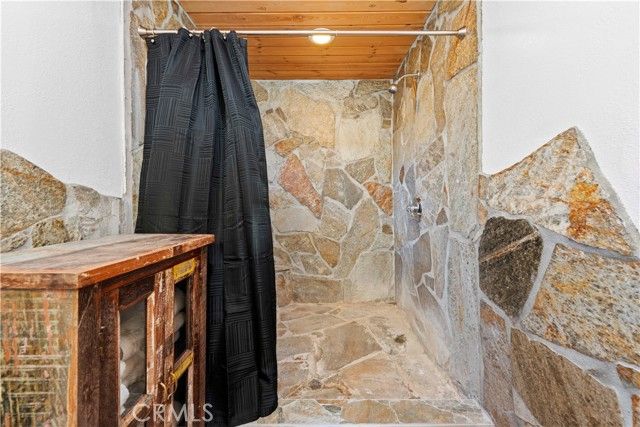 39900 Forest Road, Big Bear Lake, CA 92315