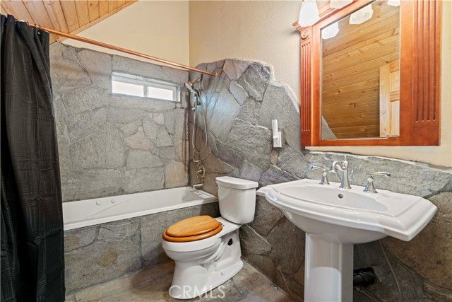 39900 Forest Road, Big Bear Lake, CA 92315