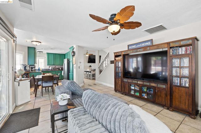 2055 Truman Ln, Oakley, CA 94561