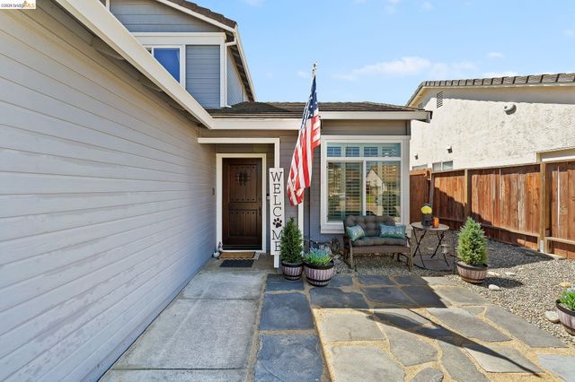 2055 Truman Ln, Oakley, CA 94561