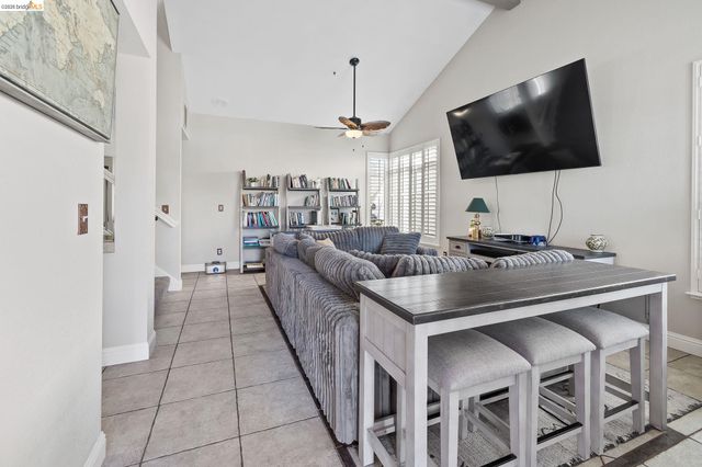 2055 Truman Ln, Oakley, CA 94561