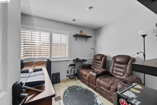 2055 Truman Ln, Oakley, CA 94561