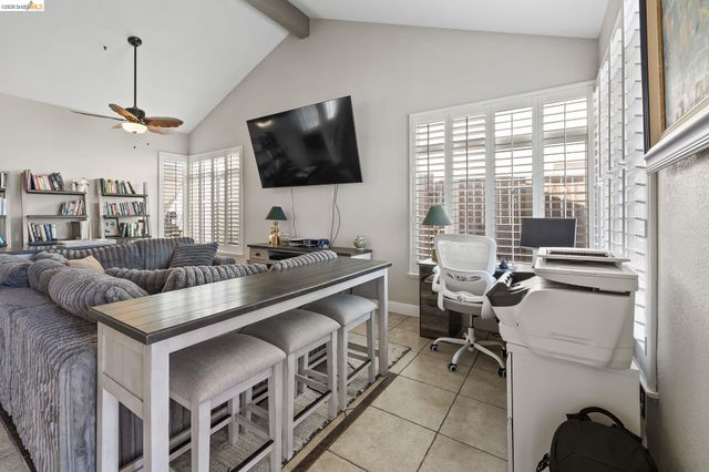 2055 Truman Ln, Oakley, CA 94561