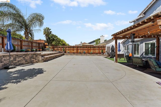 2055 Truman Ln, Oakley, CA 94561