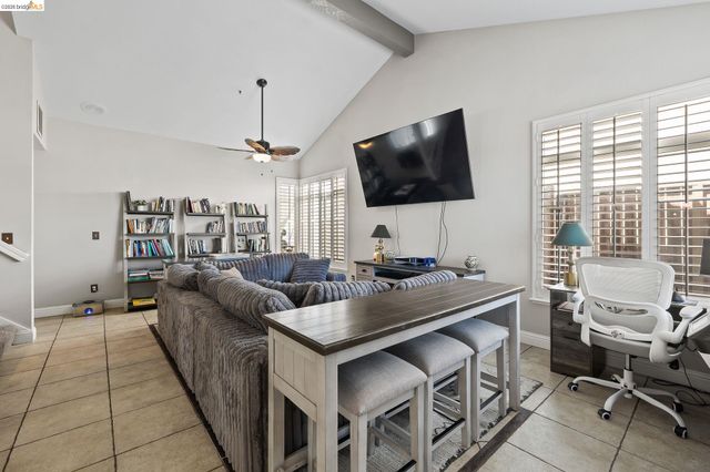 2055 Truman Ln, Oakley, CA 94561