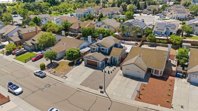 2055 Truman Ln, Oakley, CA 94561