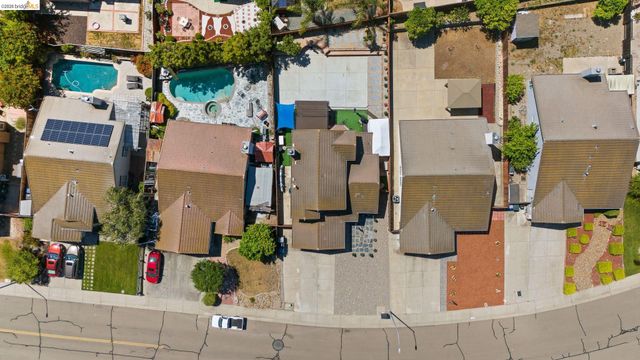 2055 Truman Ln, Oakley, CA 94561