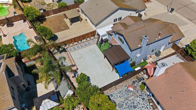 2055 Truman Ln, Oakley, CA 94561